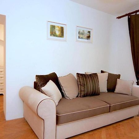 בראשוב Valentina'S Apartment In City Center מראה חיצוני תמונה