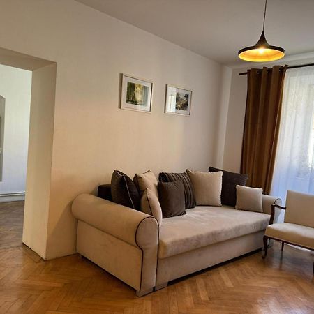 בראשוב Valentina'S Apartment In City Center מראה חיצוני תמונה