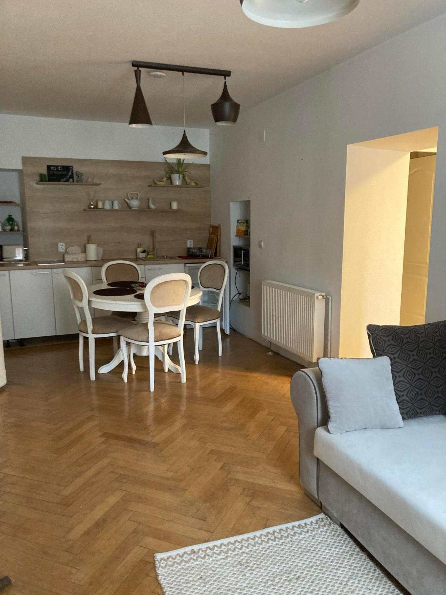 בראשוב Valentina'S Apartment In City Center מראה חיצוני תמונה